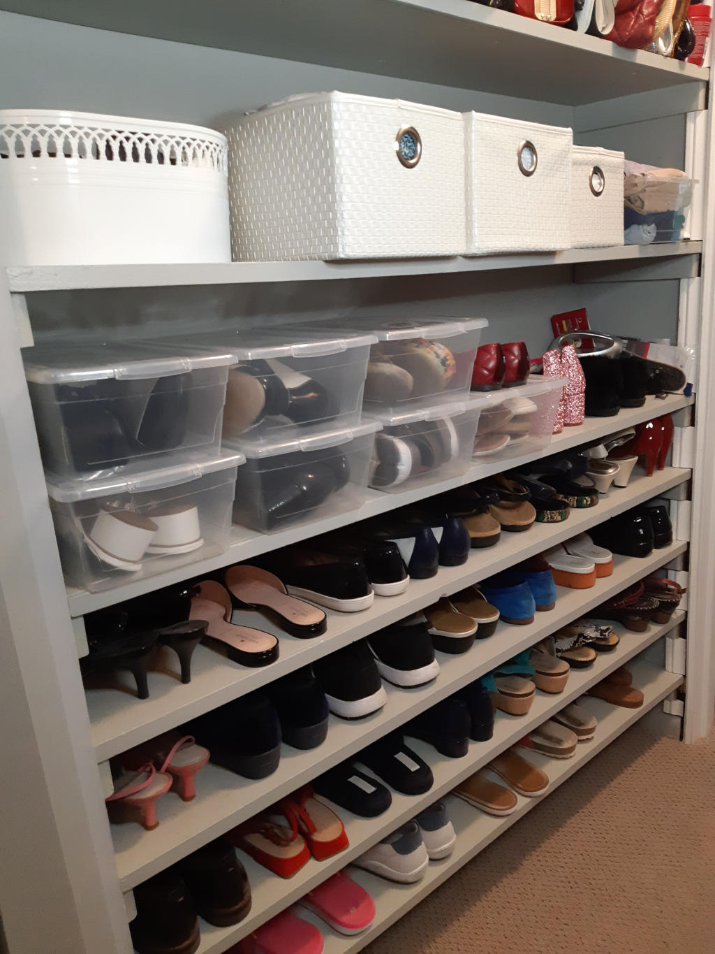 Organized shoe rack